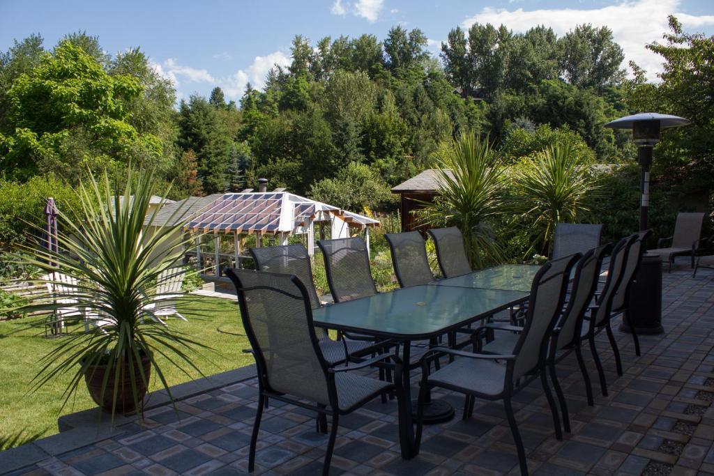 Genelle House B&B Guest House Ngoại thất bức ảnh